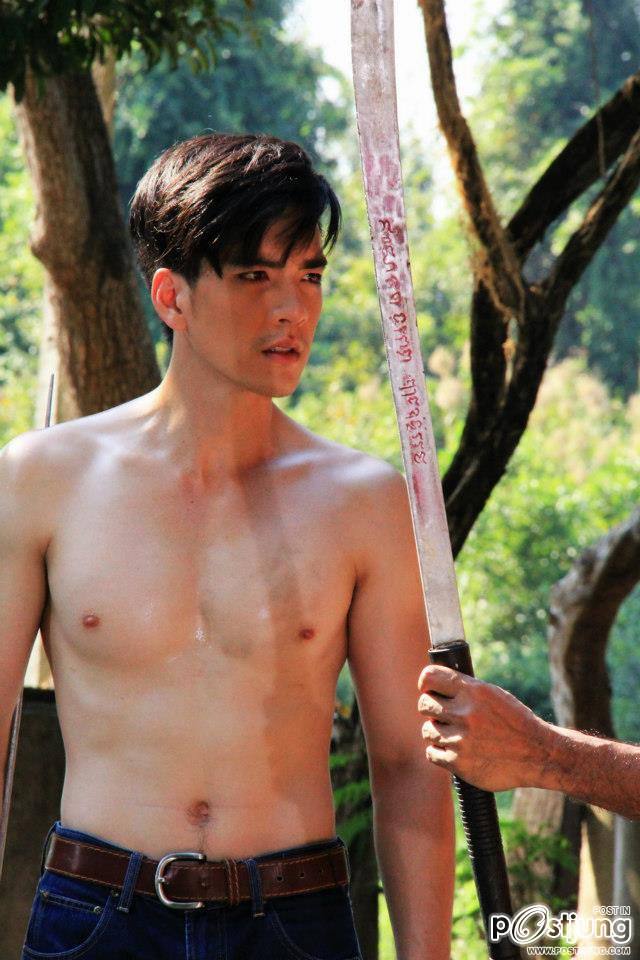 นิว- นม- ขาว น่าร๊อคๆ