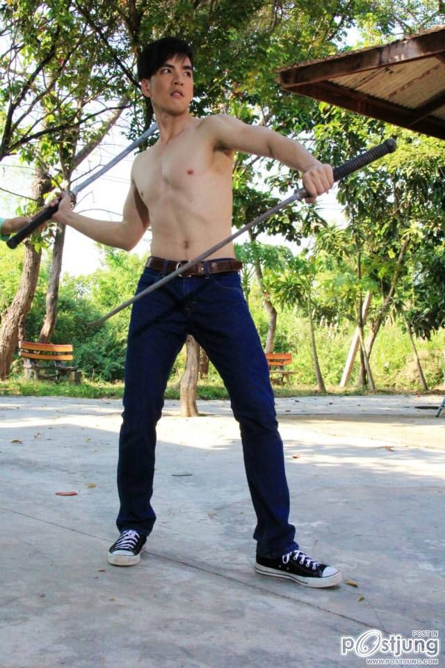 นิว- นม- ขาว น่าร๊อคๆ