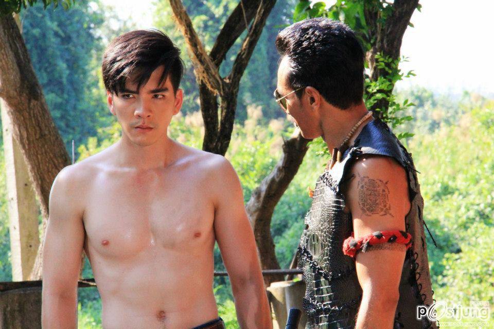 นิว- นม- ขาว น่าร๊อคๆ