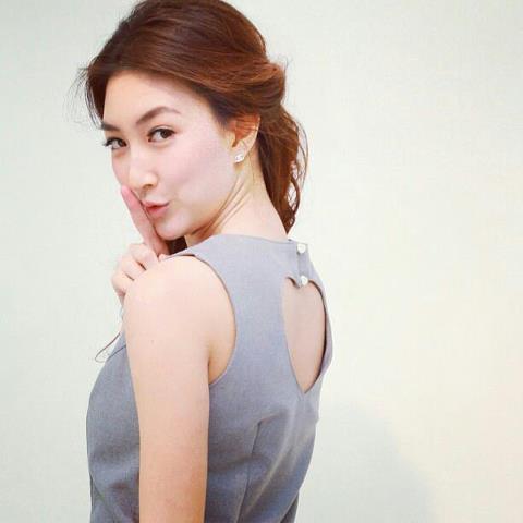 ชอบ แพนเค้กแต่งหน้าแต่งตัว แนวนี้มั่กมาก