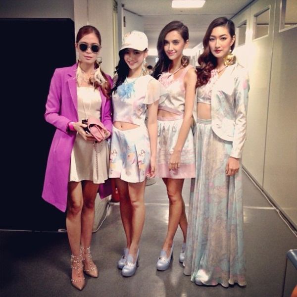 เก็บตก! แพนเค้ก - ซาร่า - มุก เดินแบบงานโตเกียว รันเวย์ 2013