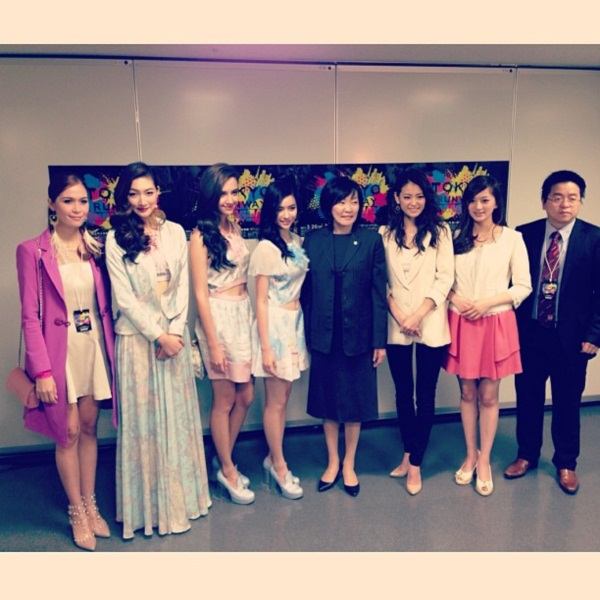 เก็บตก! แพนเค้ก - ซาร่า - มุก เดินแบบงานโตเกียว รันเวย์ 2013
