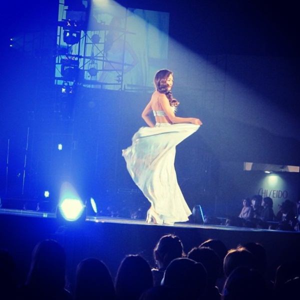 เก็บตก! แพนเค้ก - ซาร่า - มุก เดินแบบงานโตเกียว รันเวย์ 2013