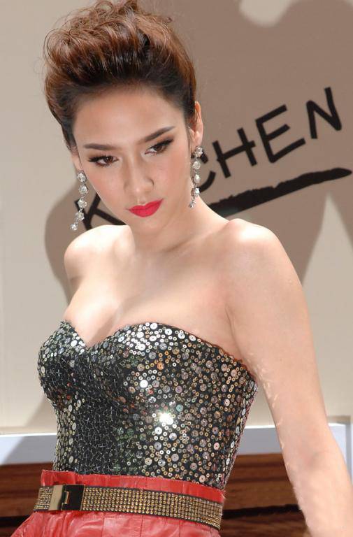 อั้ม พัชฯ งานนี้จัดเต็มไปเลย ^^