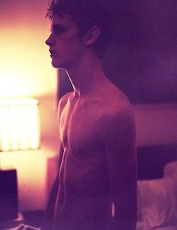 ฝันถึงหนุ่มหล่อ