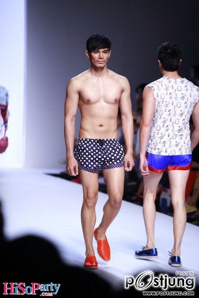 Zenithorial@ ELLE Fashion Week 2011