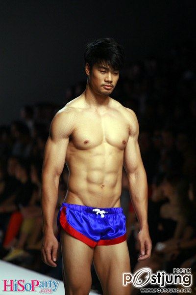 Zenithorial@ ELLE Fashion Week 2011