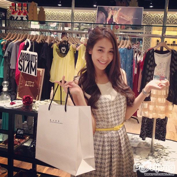 update instagram มิน พีชญา