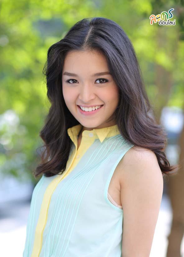 "ซินเดอเรลล่ารองเท้าแตะ"