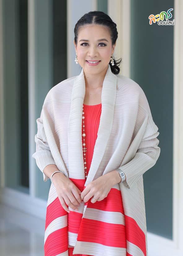 "ซินเดอเรลล่ารองเท้าแตะ"