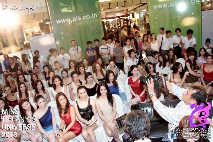 บรรยากาศผู้เข้าสมัคร Miss Tiffany 2013