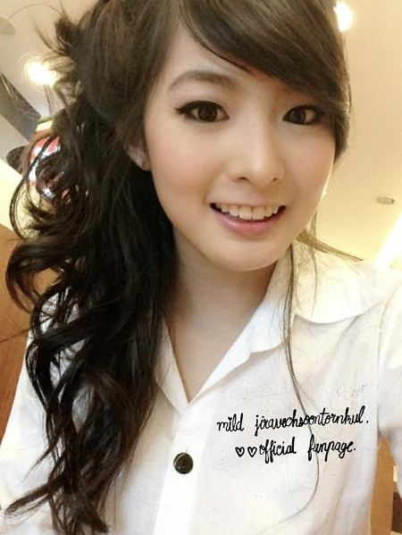 น้องมายด์ โรงเรียนชลกันยานุกูล น่ารักเว่อร์