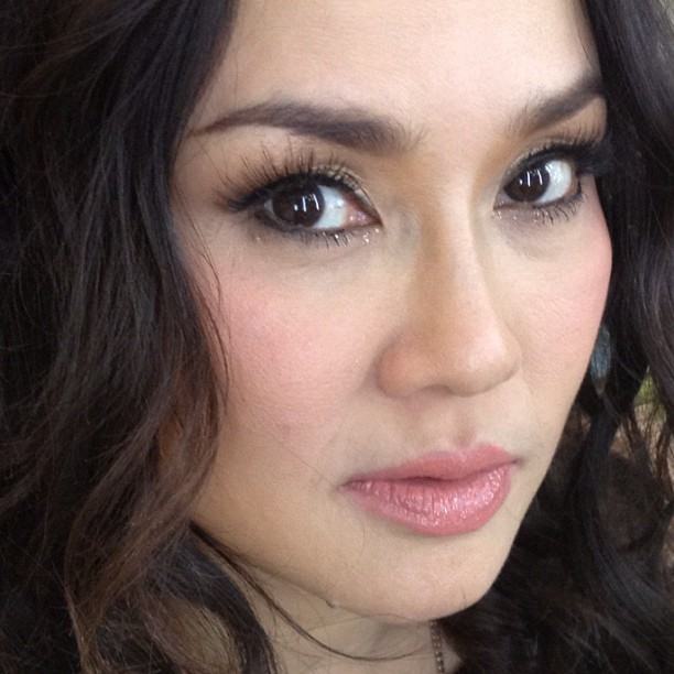 มา@สแกนผิวหน้าดารา@ที่คุณชื่นชอบกันคะว่าใครยังชนะอายุกันบ้าง