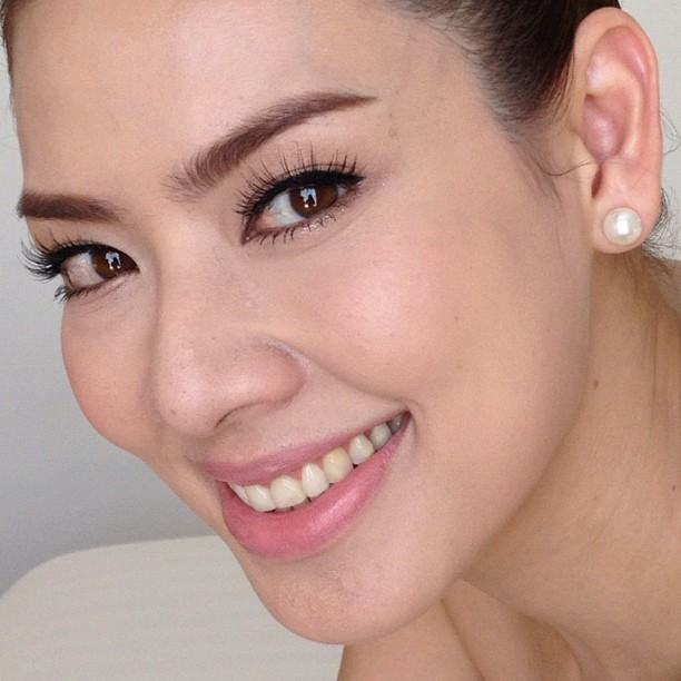 มา@สแกนผิวหน้าดารา@ที่คุณชื่นชอบกันคะว่าใครยังชนะอายุกันบ้าง