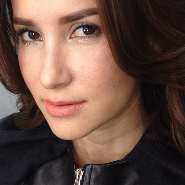 มา@สแกนผิวหน้าดารา@ที่คุณชื่นชอบกันคะว่าใครยังชนะอายุกันบ้าง