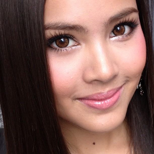 มา@สแกนผิวหน้าดารา@ที่คุณชื่นชอบกันคะว่าใครยังชนะอายุกันบ้าง