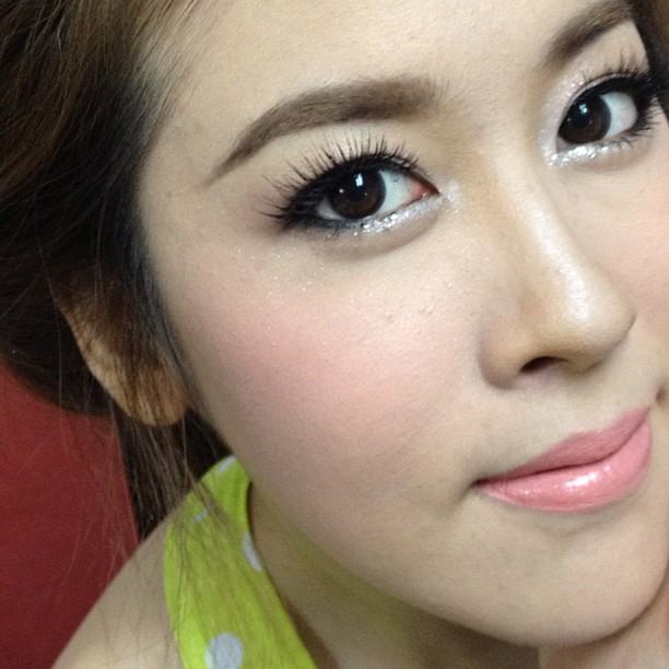 มา@สแกนผิวหน้าดารา@ที่คุณชื่นชอบกันคะว่าใครยังชนะอายุกันบ้าง