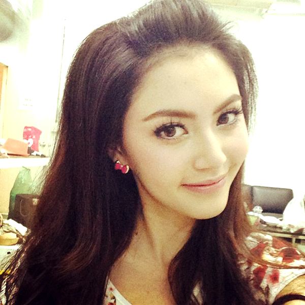 หรออ ไม่กัดเลยเน๊าะ Eดอกกก