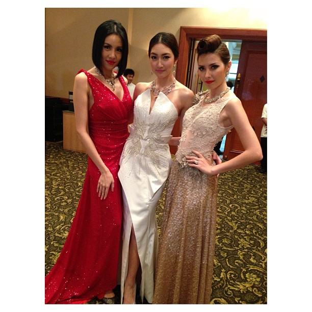 "แพนเค้ก-เขมนิจ" ร่วมงานแถลงข่าว ร้อยแพรพรรณ ปันรักให้น้อง ปี2556