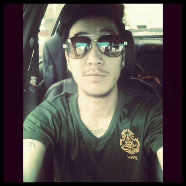 จิมมี่ "ผู้ชายข้ามเพศ" หรือ "ทอมหล่อ" ที่กำลังโด่งดังในตอนนี้