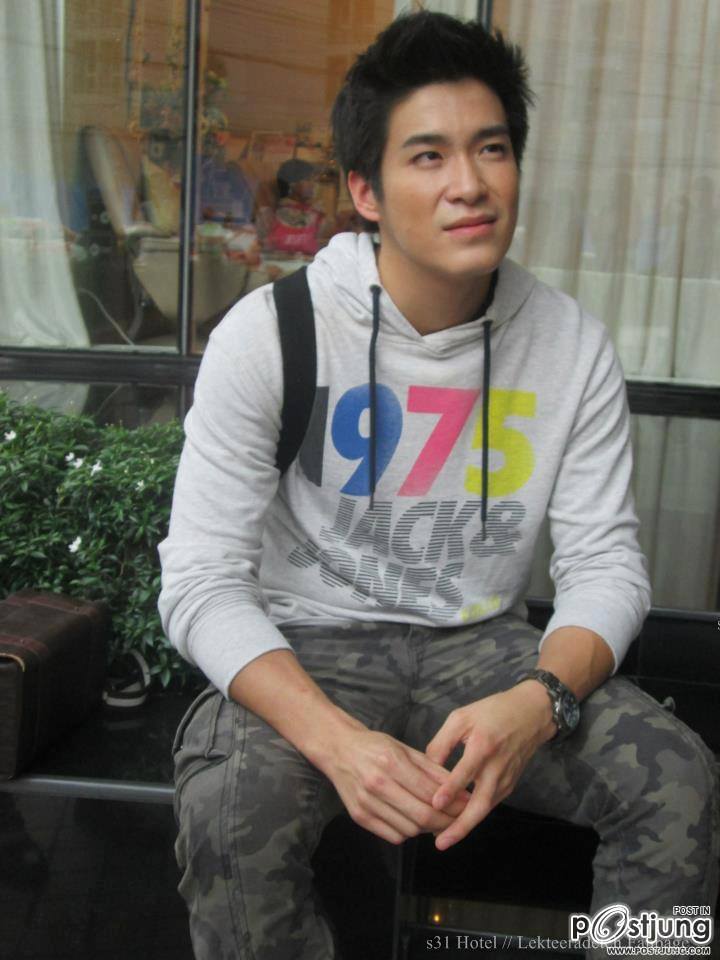 อาเล็ก  ธีรเดช เมื่อนก่อนเฉยๆ แต่ตอนนี้หลงเลย