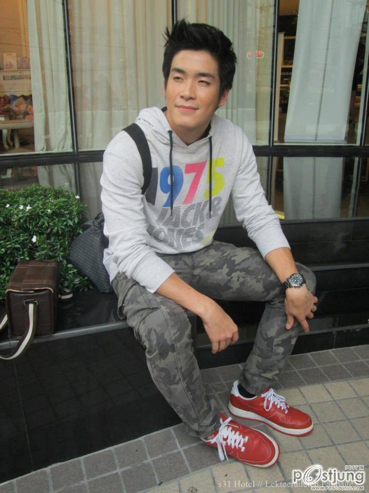 อาเล็ก  ธีรเดช เมื่อนก่อนเฉยๆ แต่ตอนนี้หลงเลย