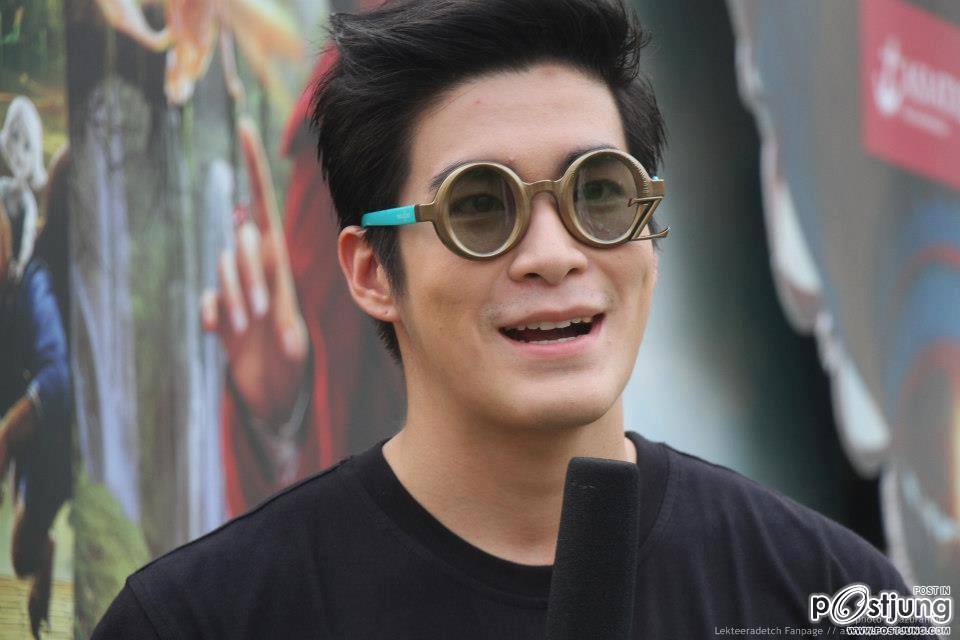 อาเล็ก  ธีรเดช รอยยิ้มทุกกริยาบทน่ารักๆ