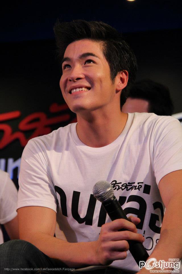 อาเล็ก  ธีรเดช รอยยิ้มทุกกริยาบทน่ารักๆ