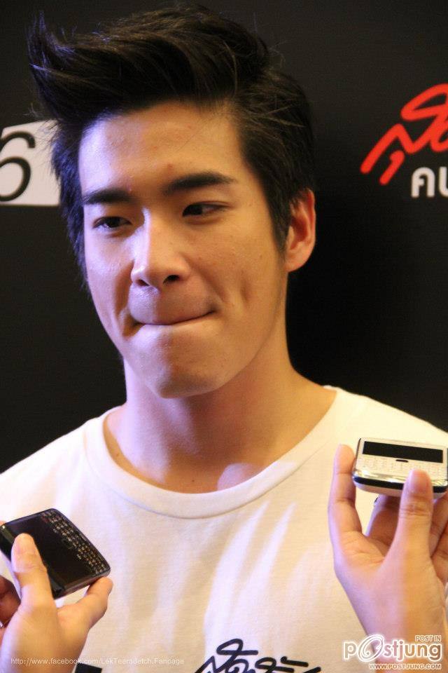 อาเล็ก  ธีรเดช รอยยิ้มทุกกริยาบทน่ารักๆ