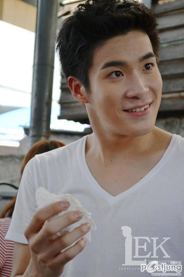 อาเล็ก  ธีรเดช รอยยิ้มทุกกริยาบทน่ารักๆ