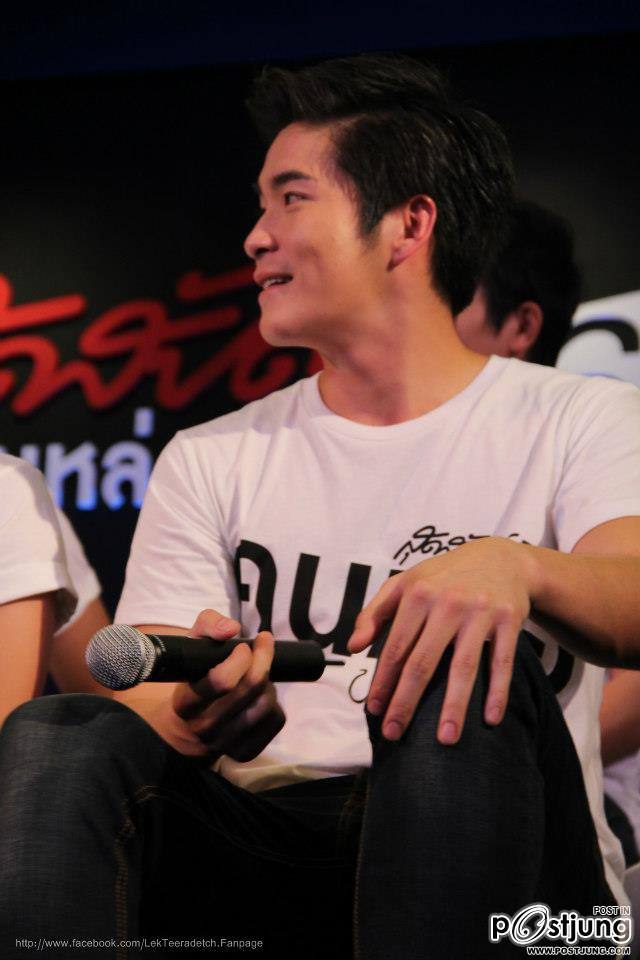 อาเล็ก  ธีรเดช รอยยิ้มทุกกริยาบทน่ารักๆ