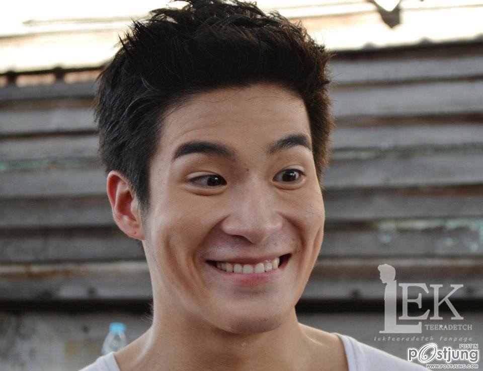 อาเล็ก  ธีรเดช รอยยิ้มทุกกริยาบทน่ารักๆ