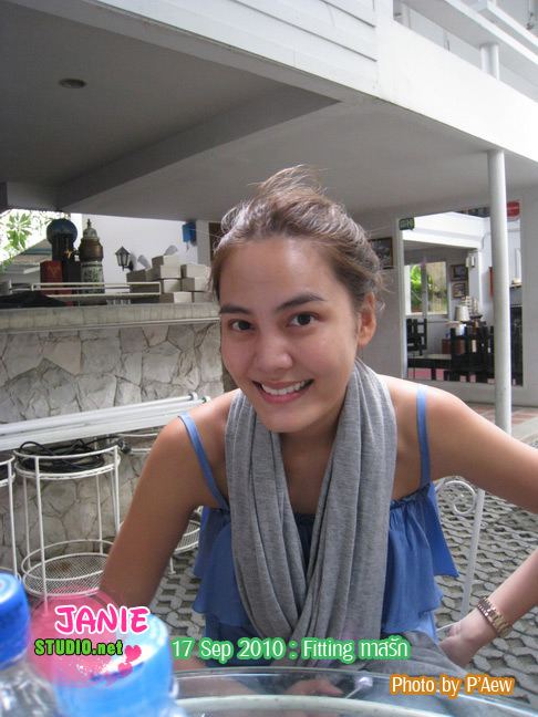 ดารา ก่อน และ หลังแต่งหน้า