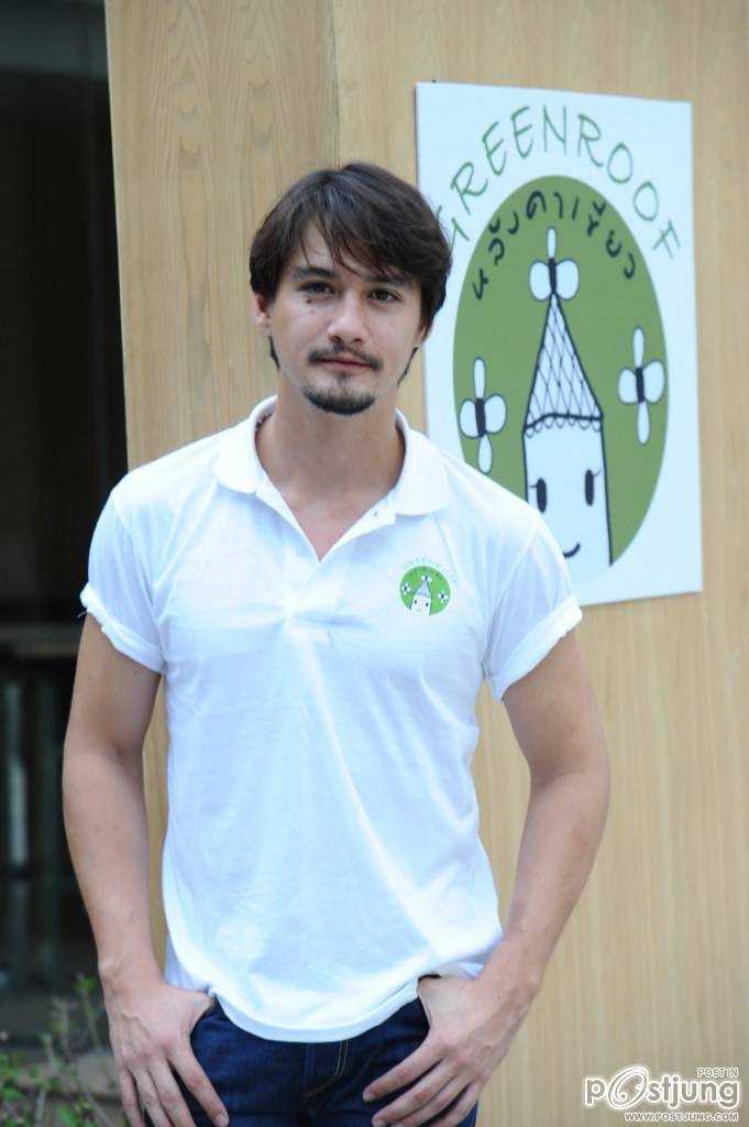 อนันดาเท่ที่หนึ่งพระเอกหนัง