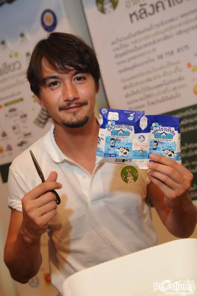 อนันดาเท่ที่หนึ่งพระเอกหนัง