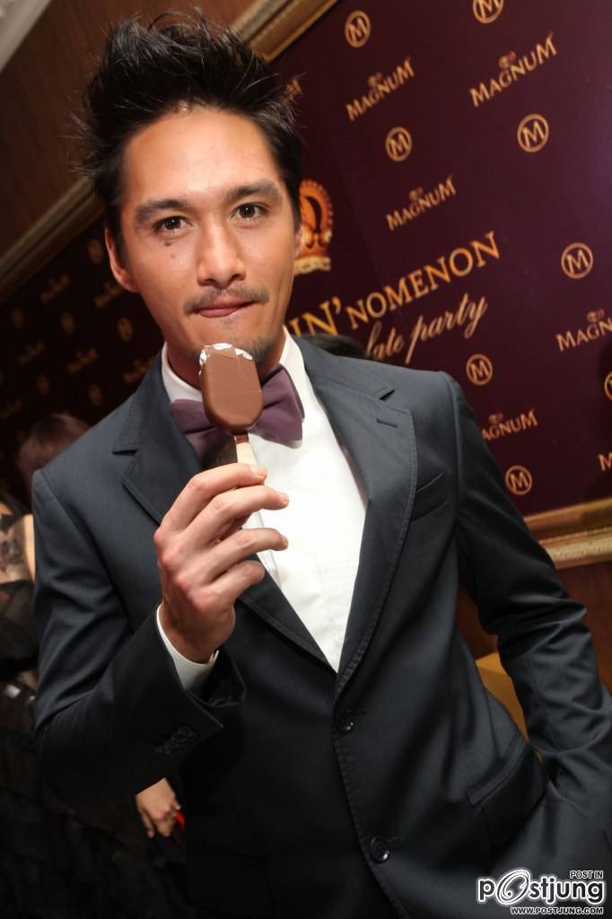 อนันดาเท่ที่หนึ่งพระเอกหนัง