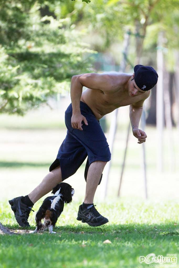 cody longoอกแน่นๆ