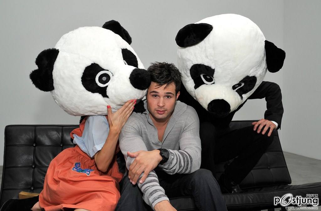 cody longoอกแน่นๆ