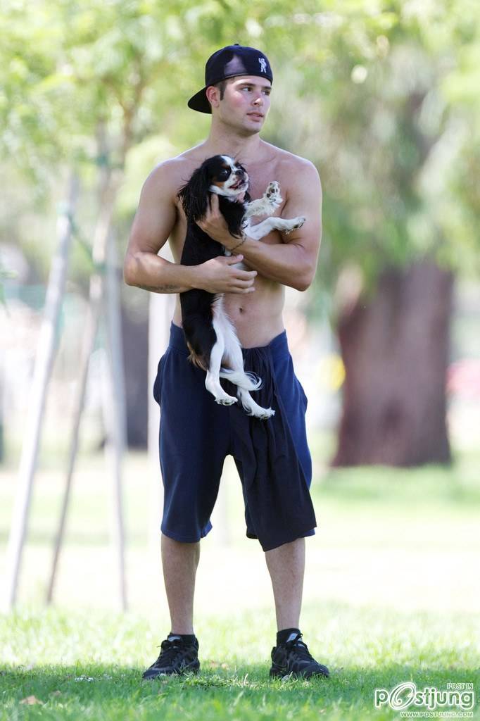 cody longoอกแน่นๆ