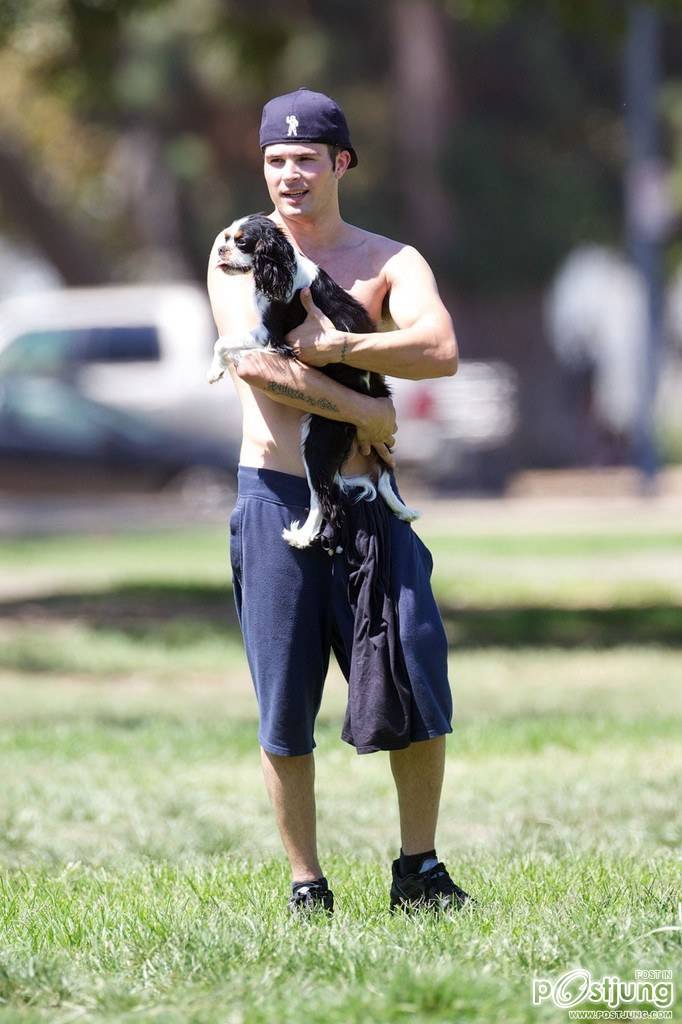 cody longoอกแน่นๆ