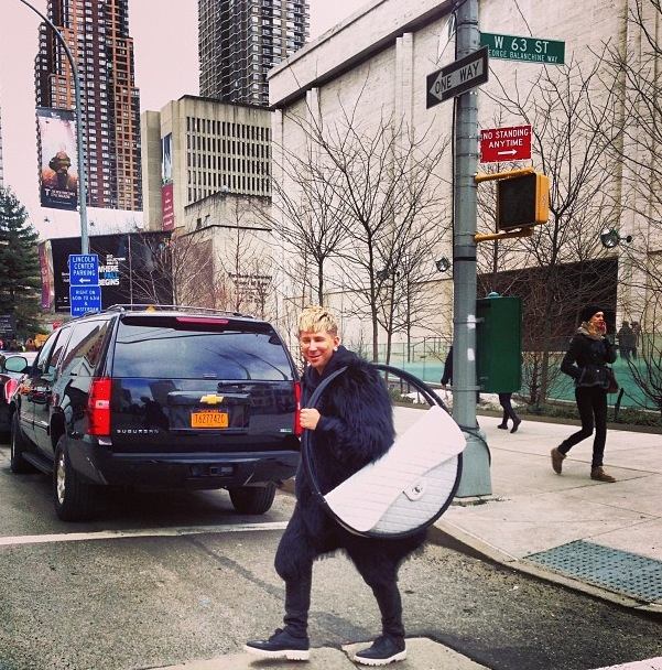 กระเป๋าถือ**ราคาแสนแพง** ที่กำลังฮิตกันทั่วบ้านทั่วเมือง