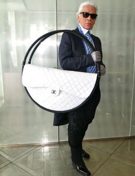 กระเป๋าถือ**ราคาแสนแพง** ที่กำลังฮิตกันทั่วบ้านทั่วเมือง