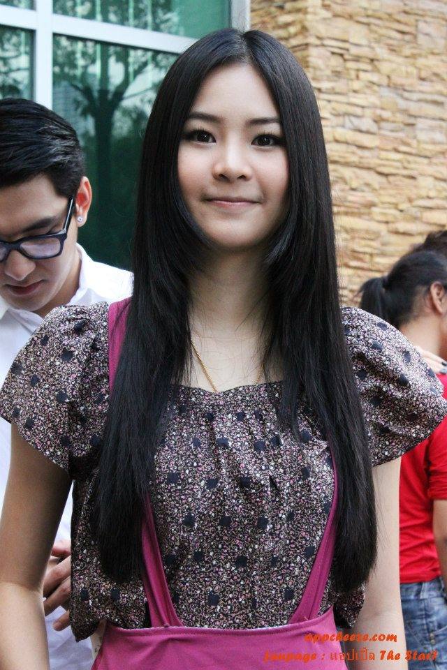 ลุคใหม่ แอปเปิ้ลหั่นผมสั้นหน้าม้าพร้อมลงละครใหม่