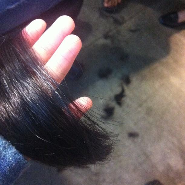 ลุคใหม่ แอปเปิ้ลหั่นผมสั้นหน้าม้าพร้อมลงละครใหม่