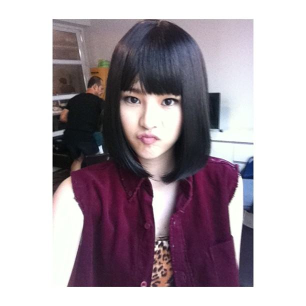 ลุคใหม่ แอปเปิ้ลหั่นผมสั้นหน้าม้าพร้อมลงละครใหม่