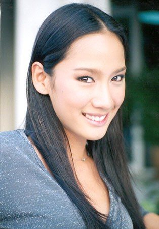 อั้ม พัชราภา : จะ พ.ศ. เธอยังสวยไม่สร่าง ^_^