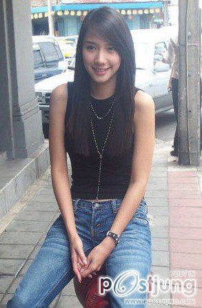 อั้ม พัชราภา : จะ พ.ศ. เธอยังสวยไม่สร่าง ^_^