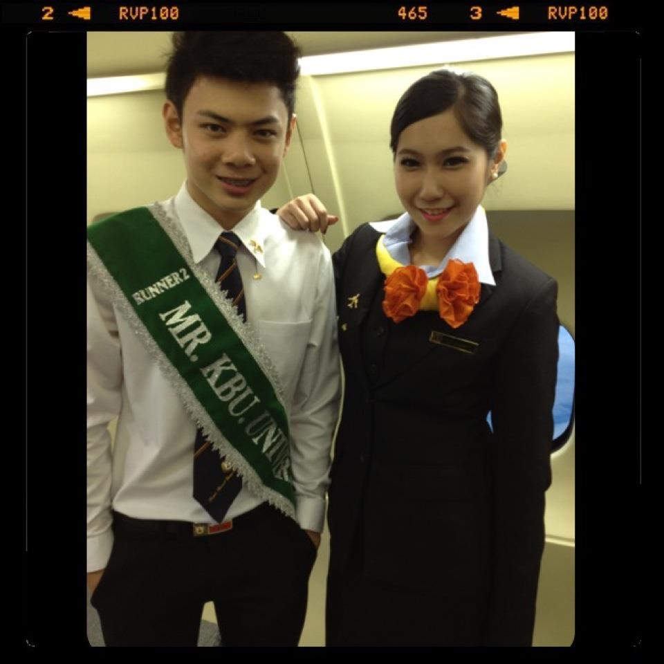 รองเดือนสถาบันน้องเบนกับน้องตอง