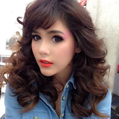 เธอเป็นตุ๊กตามีชีวิต ของเมืองไทย