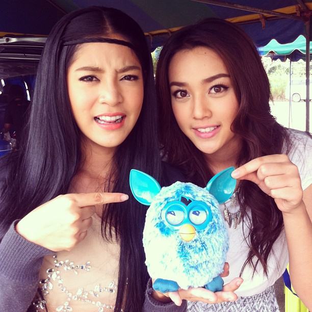 ดาราหน้าใหม่ "น้าตาล" พิจักขณา วงศารัตนศิลป์